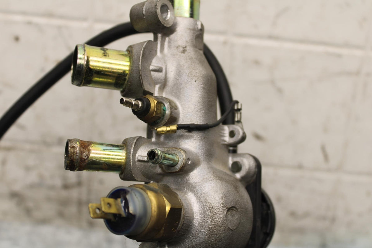 2003 Yamaha Vmax 1200 VMX1200 THERMOSTAT WITH HOUSING BB563