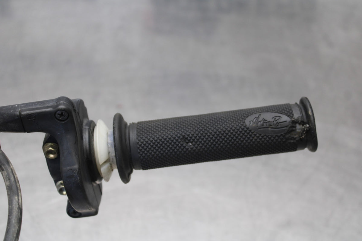 05 DUCATI SUPERSPORT 800 THROTTLE CABLE LINE HOUSING GUIDE BB913