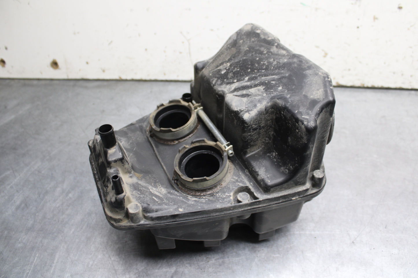 16-17 KAWASAKI VULCAN S 650 EN650 ABS AIRBOX AIR INTAKE FILTER BOX BB731