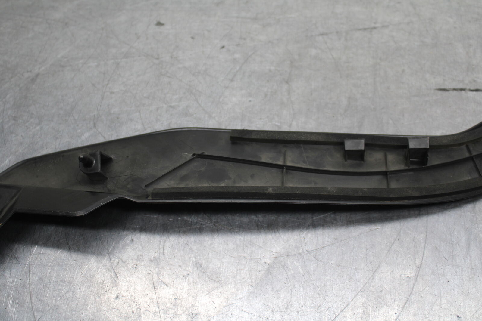 12-13 KAWASAKI Z1000 RIGHT GAS TANK FUEL CELL PANEL COVER TRIM COWL  BB743