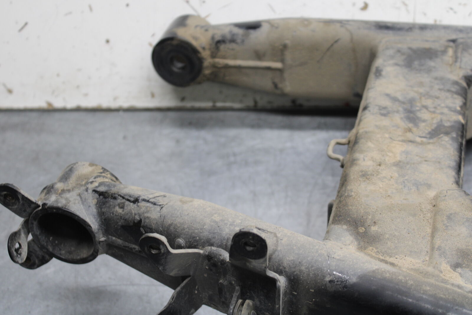 14-15 YAMAHA V STAR 1300 XVS1300CT TOURER REAR SWINGARM SUSPENSION ARM BB722