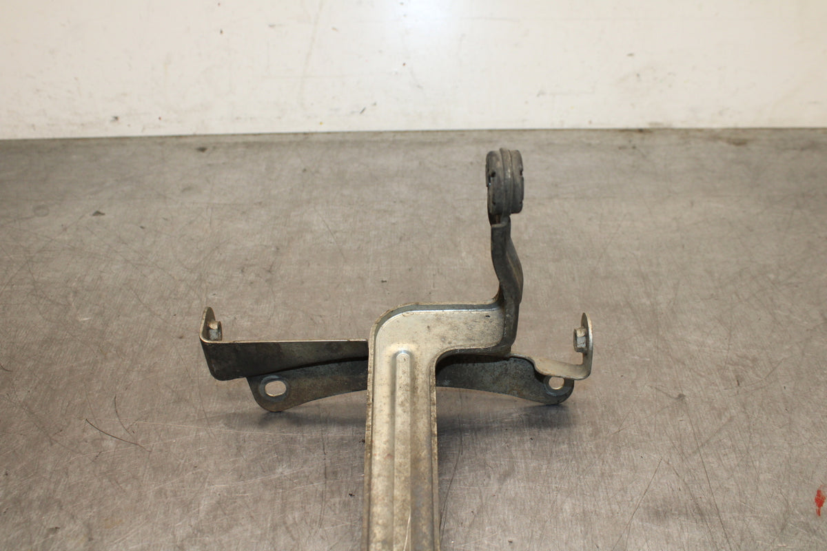 09-11 SUZUKI GSXR1000 OIL COOLER MOUNTING BRACKET MOUNT SUPPORT BB125