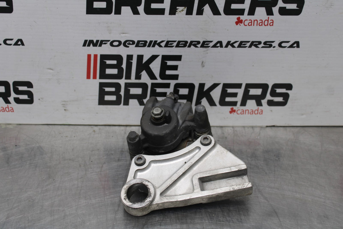98 KAWASAKI NINJA ZX6 REAR BACK BRAKE CALIPER W MOUNT BRACKET BB870