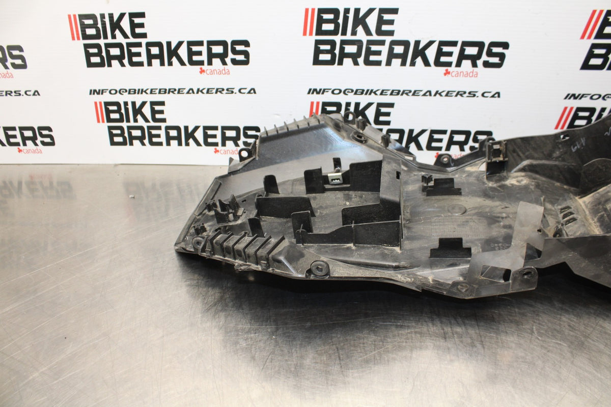 13-17 KAWASAKI NINJA 300 EX300 REAR TAIL UNDERTAIL BATTERY TRAY PLASTIC BB187