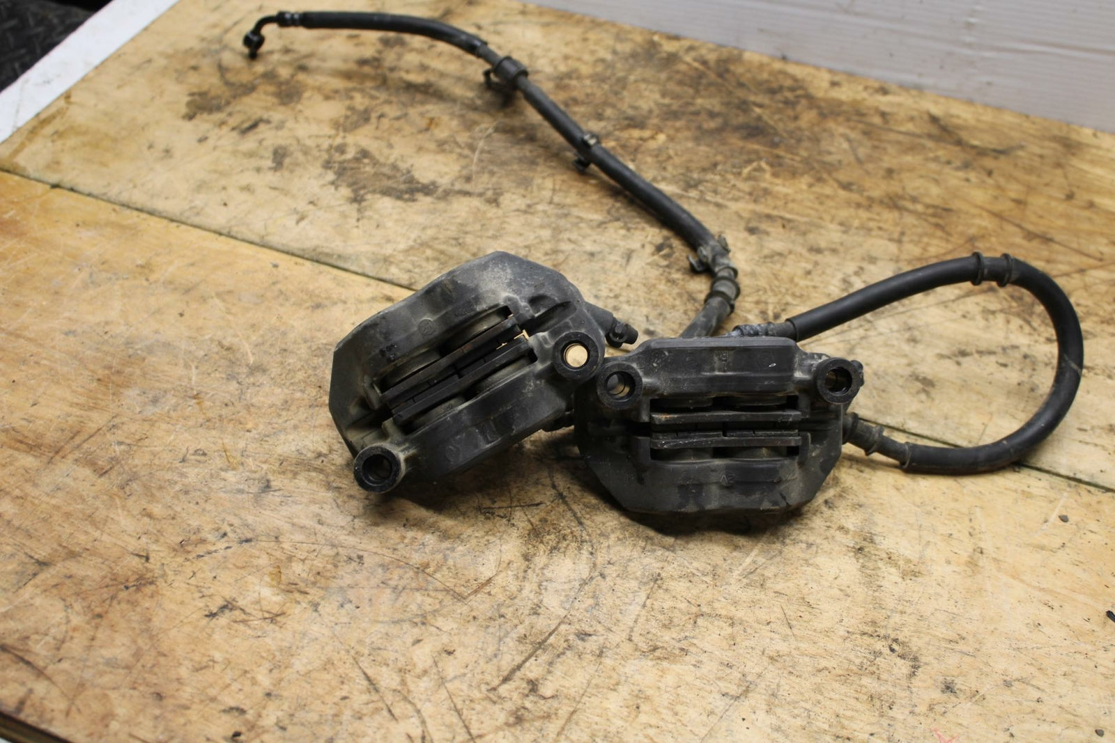 13-18 KAWASAKI NINJA ZX6R RIGHT LEFT FRONT BRAKE CALIPER SET PAIR CALIPERS BB342