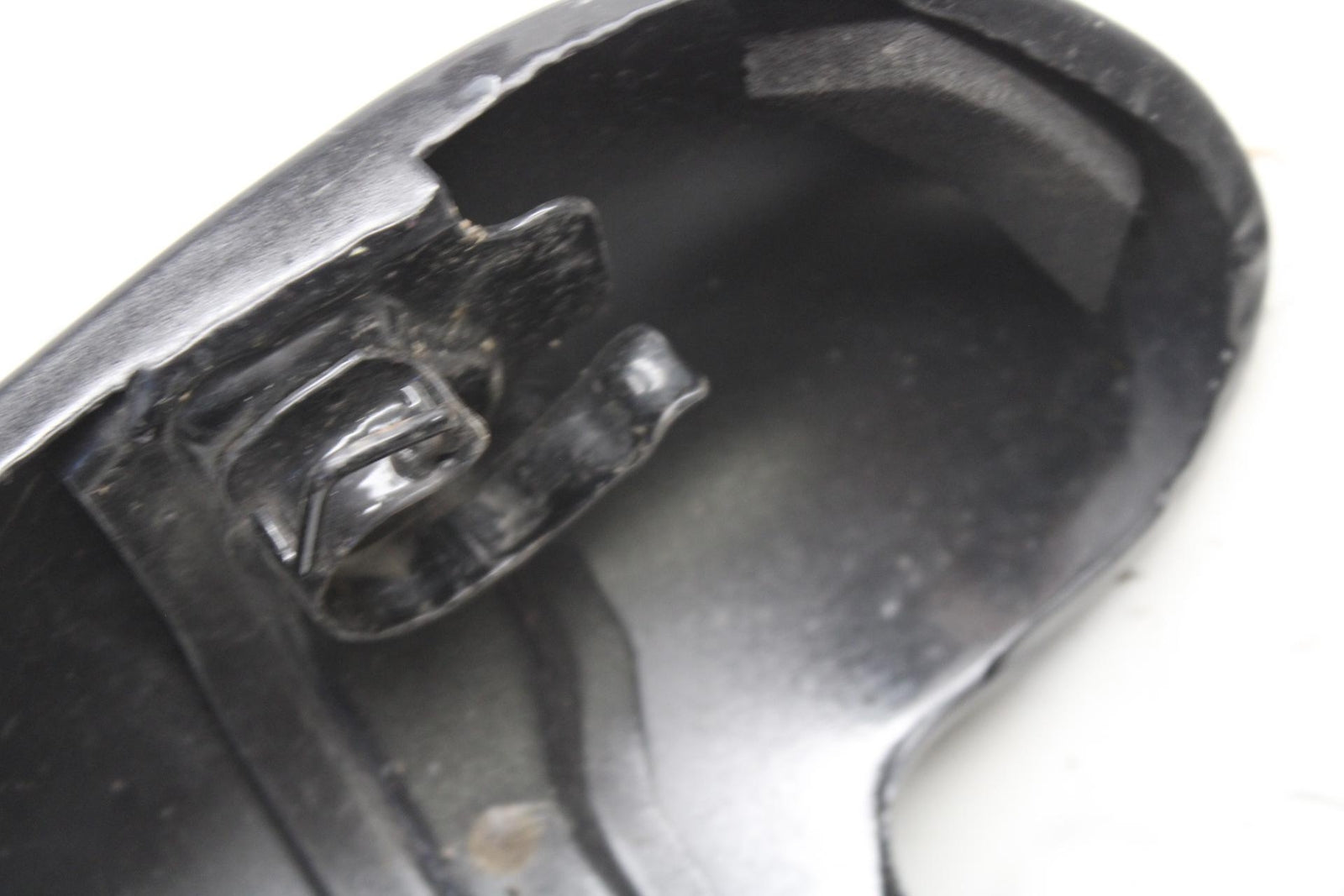 93-07 YAMAHA VMAX 1200 GAS TANK CAP COVER TRIM PANELCOWL FAIRING BB634