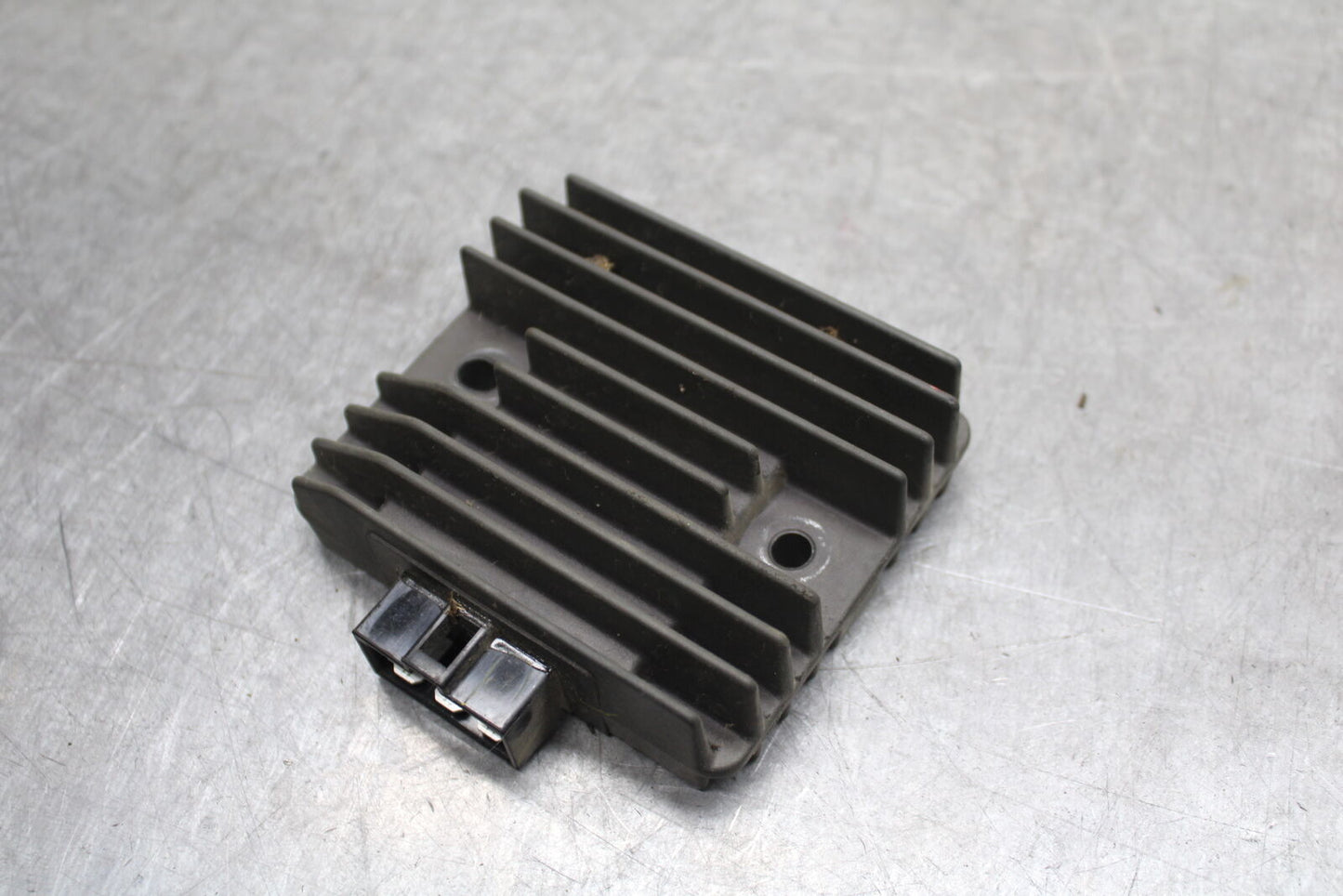 09-15 YAMAHA FZ6R RECTIFIER VOLTAGE REGULATOR 5SL-81960-00-00 BB719