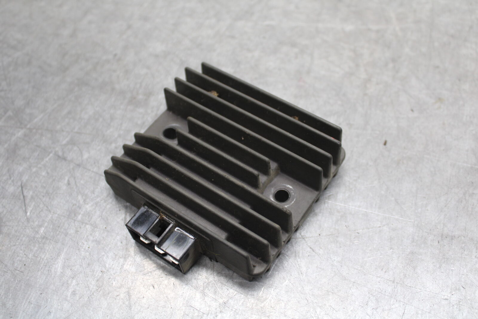 09-15 YAMAHA FZ6R RECTIFIER VOLTAGE REGULATOR 5SL-81960-00-00 BB719