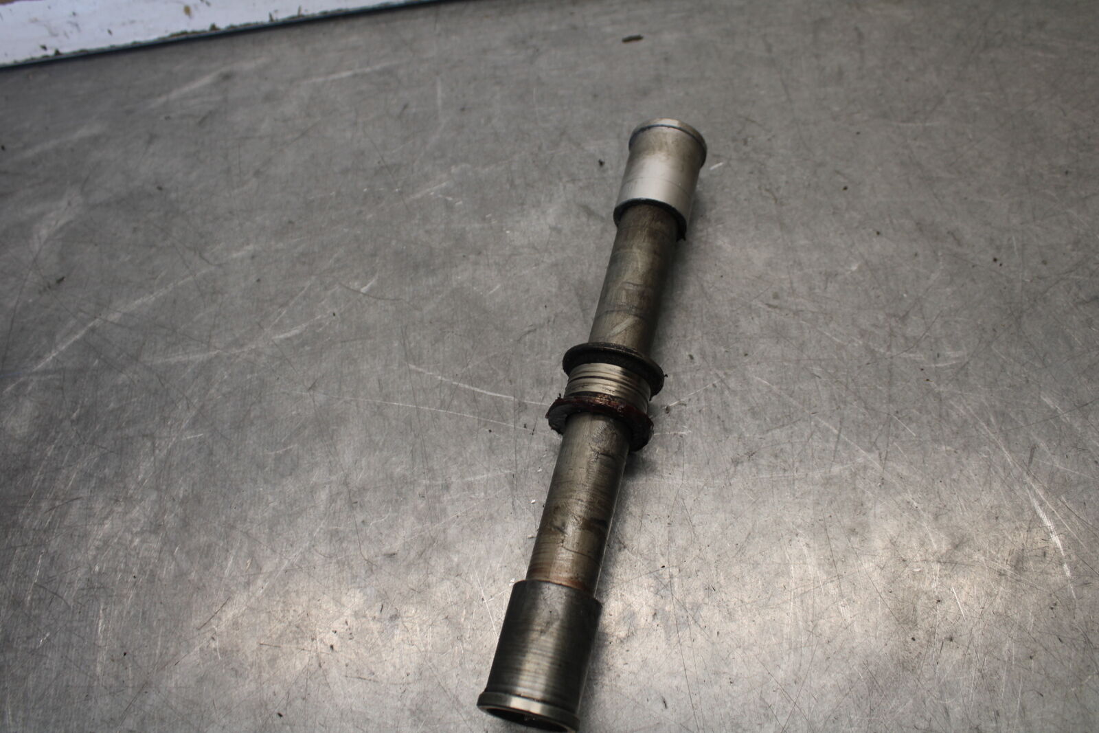 09-12 KAWASAKI NINJA ZX6R ZX600R FRONT WHEEL RIM AXLE BOLT 41068-0604 BB656