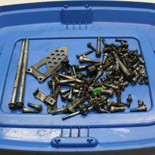 04-05 SUZUKI GSXR750 ENGINE MOUNTING BOLTS ASSORTED HARDWARE SCREWS BB270