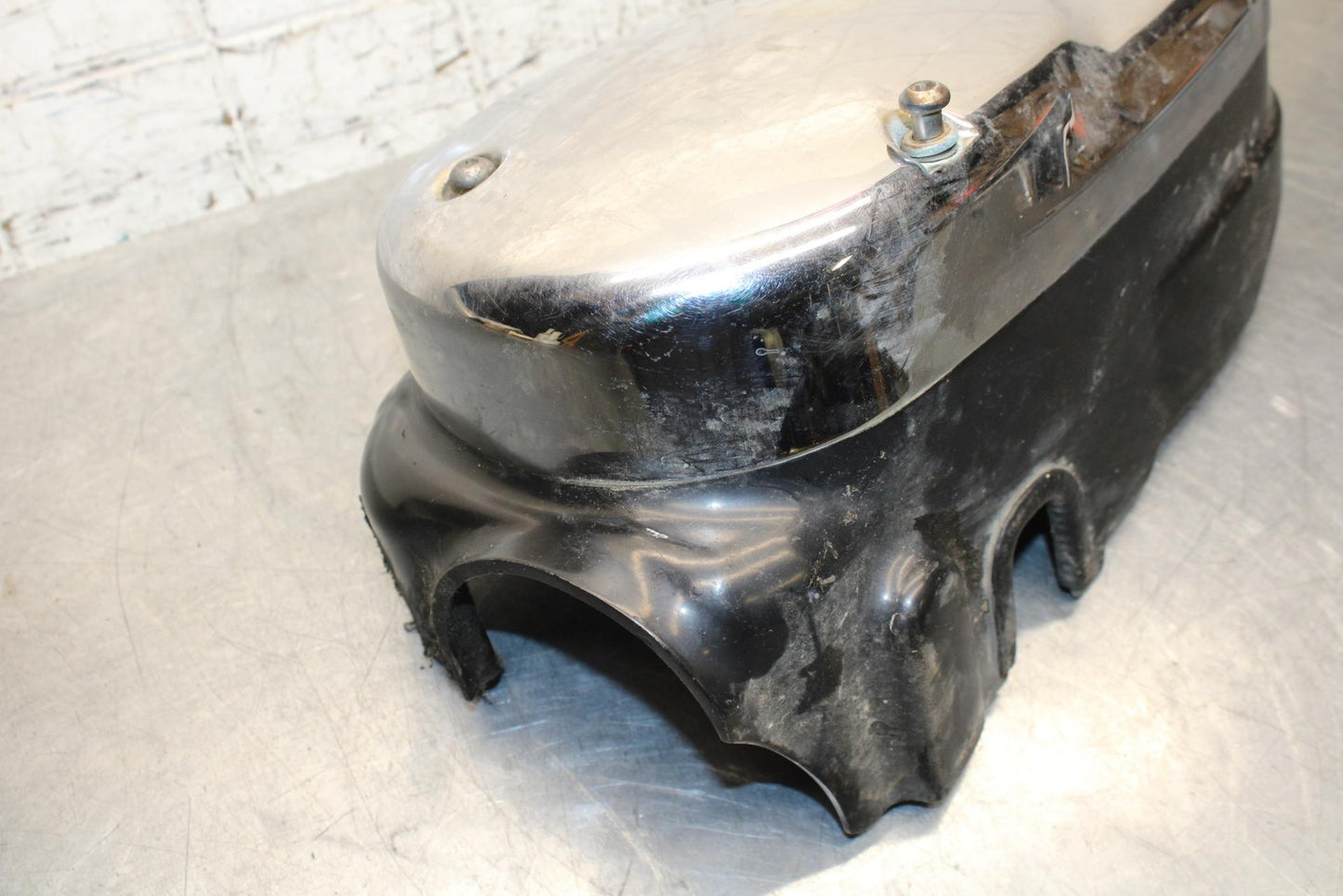 2005 Kawasaki Vulcan 1500 VN1500N Classic ENGINE SPROCKET COVER BB576