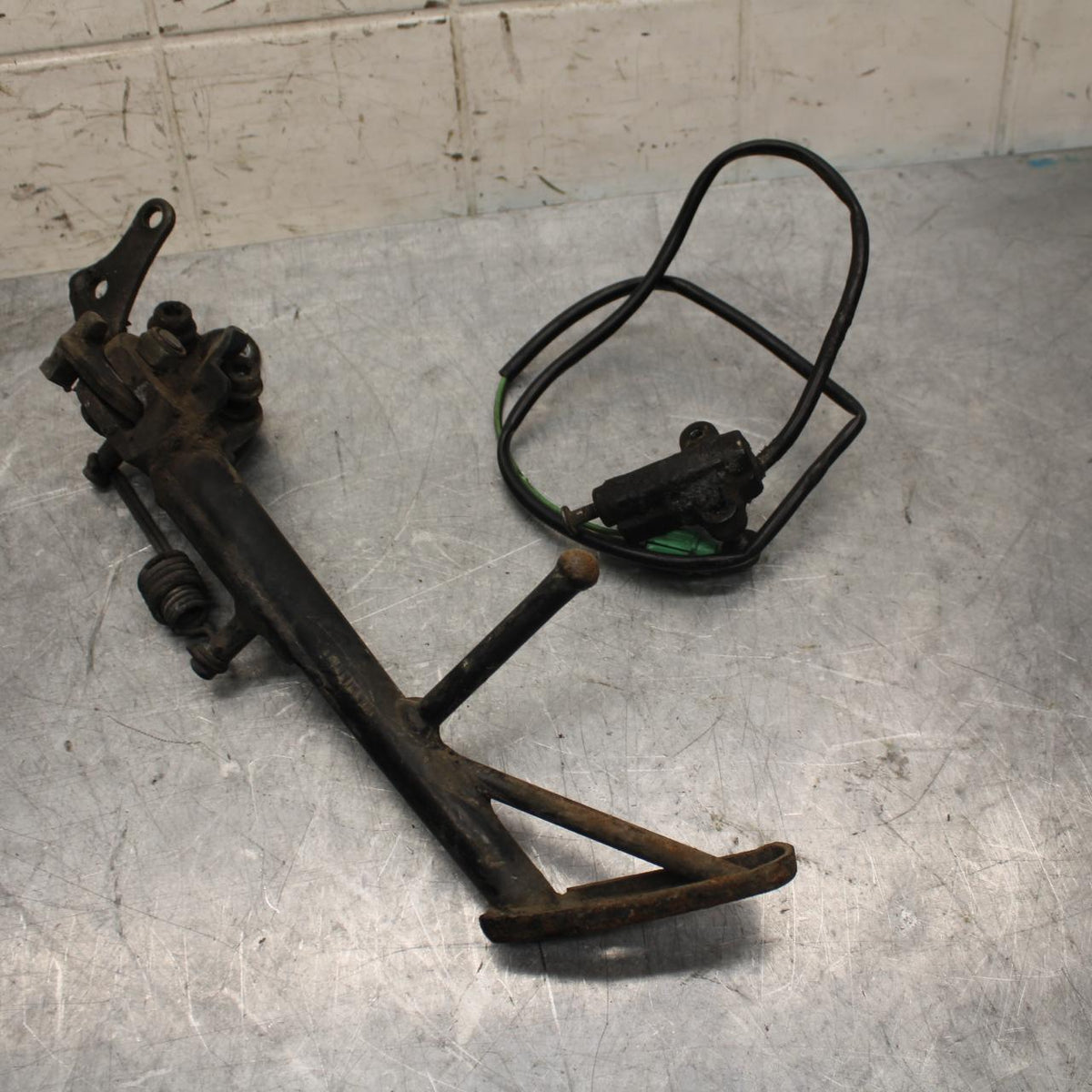 1997 Suzuki GSXR750 KICKSTAND SIDE KICK STAND BB39