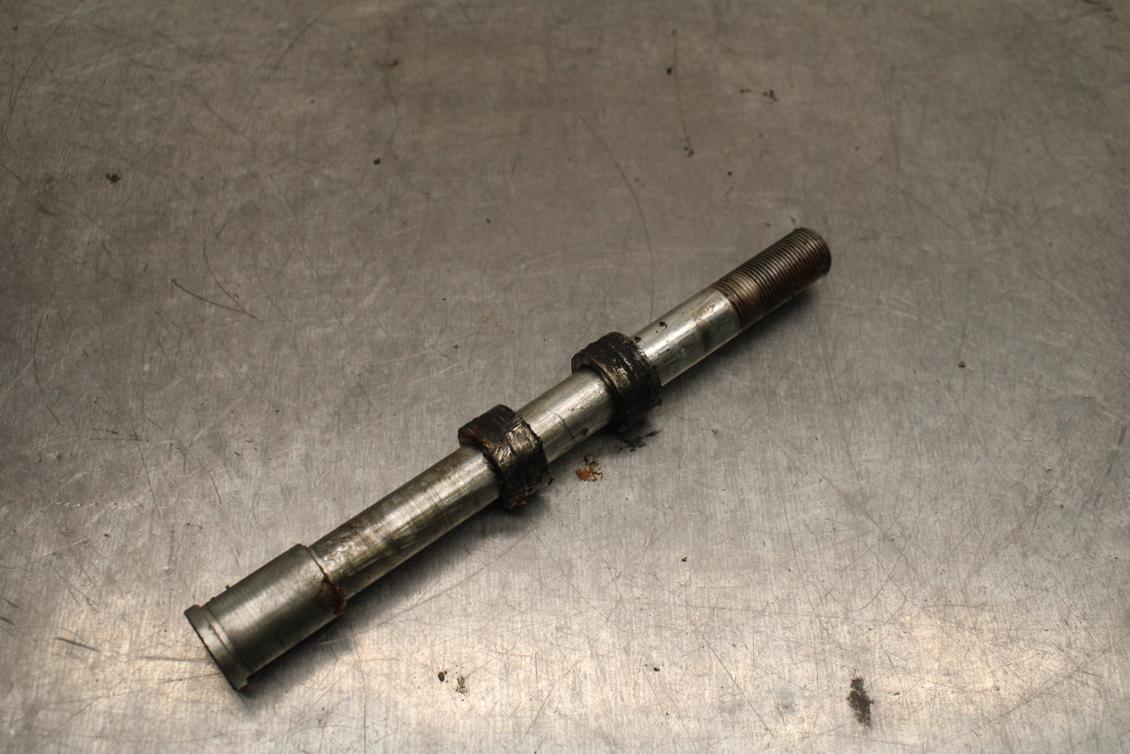 14-15 KAWASAKI NINJA 650 EX650F ABS FRONT WHEEL RIM AXLE PIVOT BOLT BB741