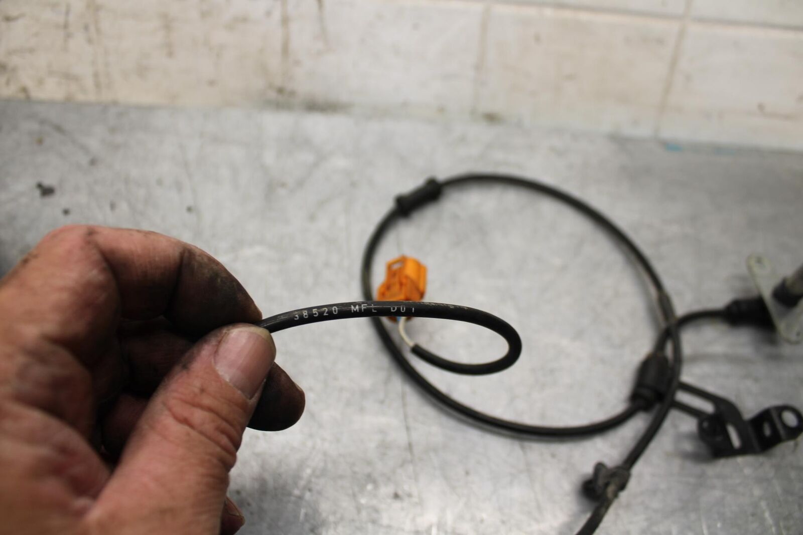2016 Honda CBR1000RR FRONT ABS BRAKE SENSOR BB530
