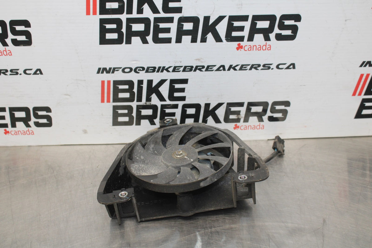 17-18 YAMAHA YZF R3 ENGINE RADIATOR COOLING FAN BB813