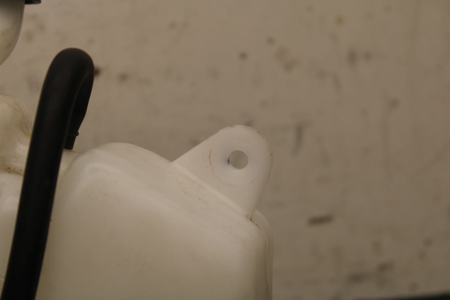 18-23 KAWASAKI NINJA 400 COOLANT WATER TANK RESERVOIR BOTTLE BB660