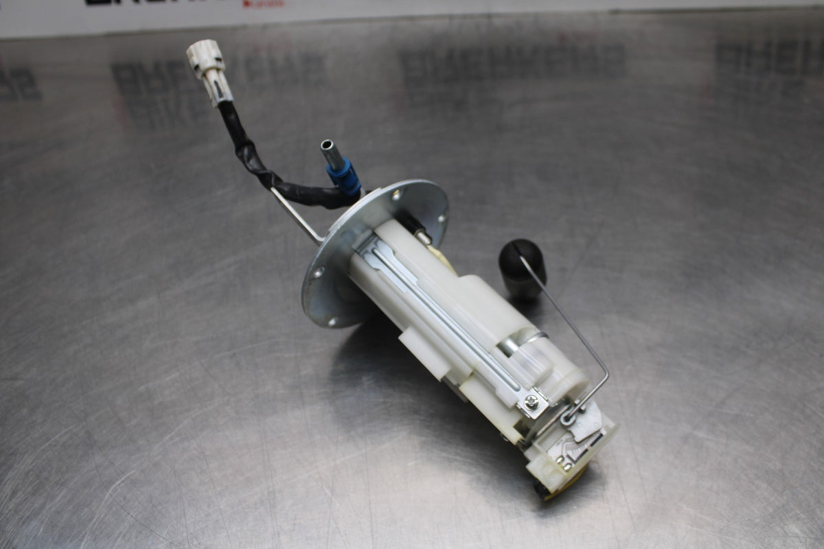 09 SUZUKI GSXR1000 FUEL PUMP GAS PETROL SENDER UNIT BB777