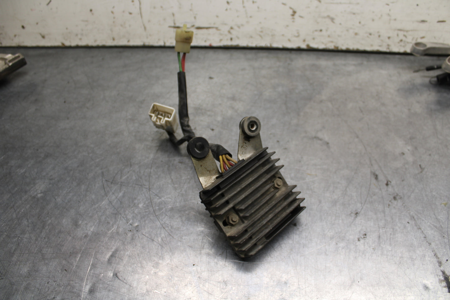 05-06 HONDA CBR600RR RECTIFIER VOLTAGE REGULATOR BB739