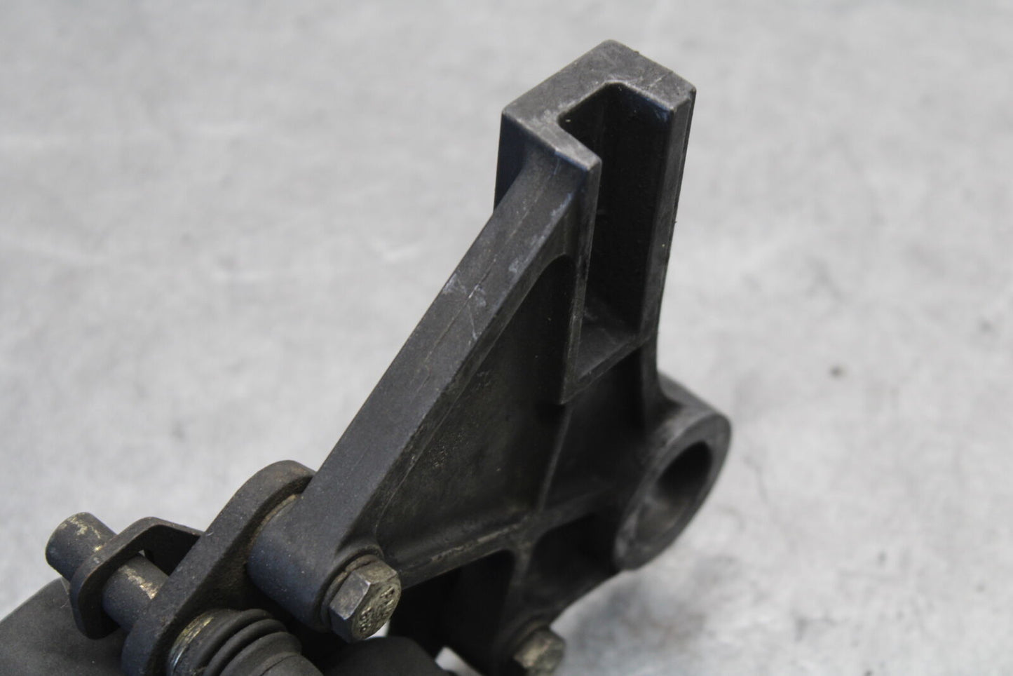 09-12 KAWASAKI NINJA ZX6R ZX600R REAR BACK BRAKE CALIPER W MOUNT BRACKET BB656