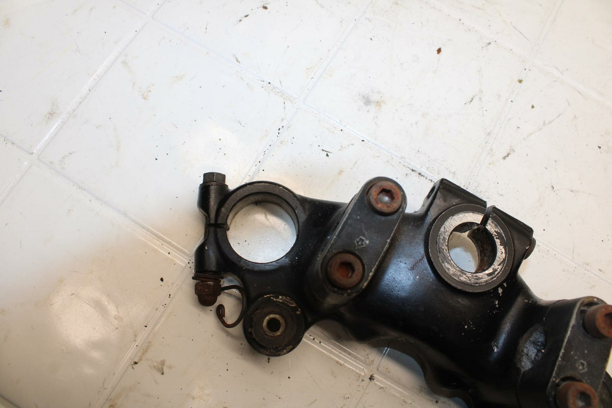 80-83 YAMAHA MAXIM 650 XJ650 FORKS UPPER TRIPLE TREE CLAMP BB403
