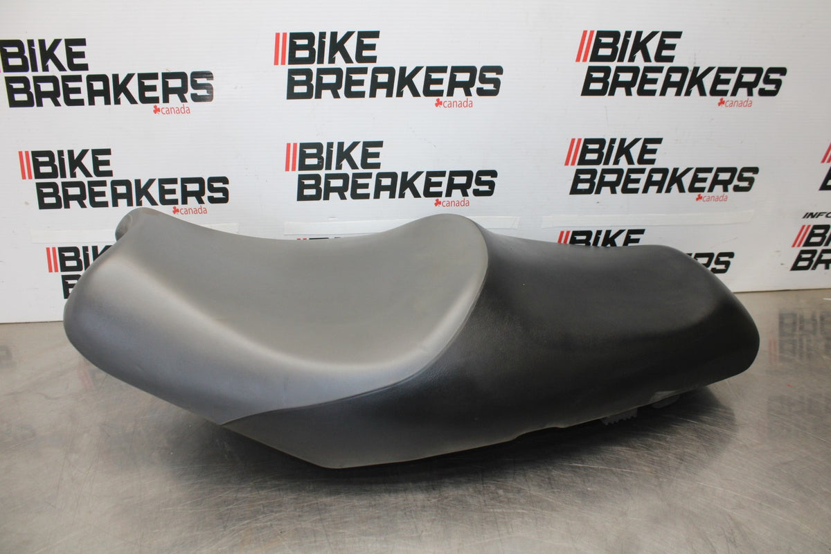 09 KAWASAKI CONCOURS 14 ZG1400B FRONT REAR SEAT SADDLE BB875