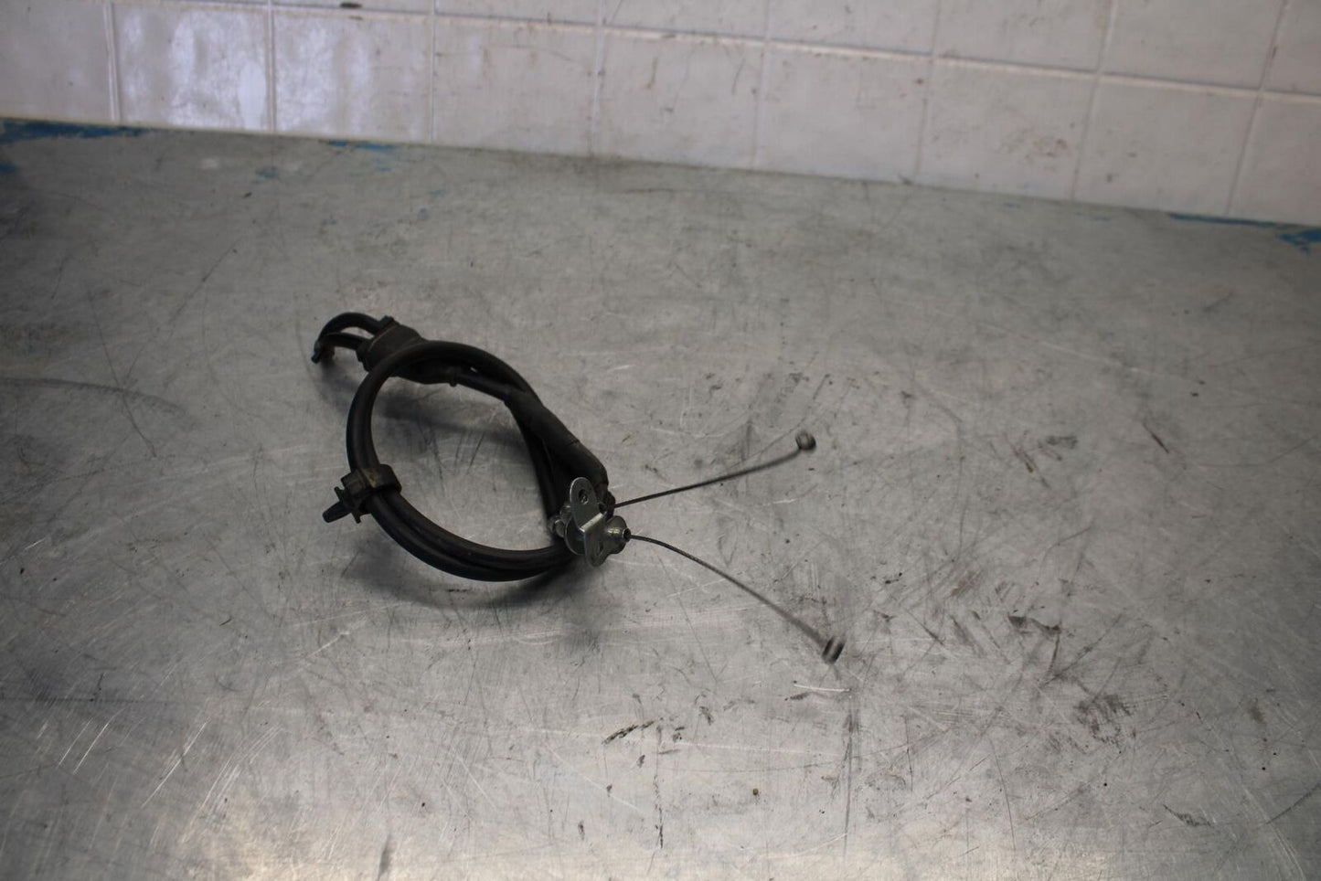 07-08 YAMAHA YZF R1 THROTTLE CABLES LINES BB425