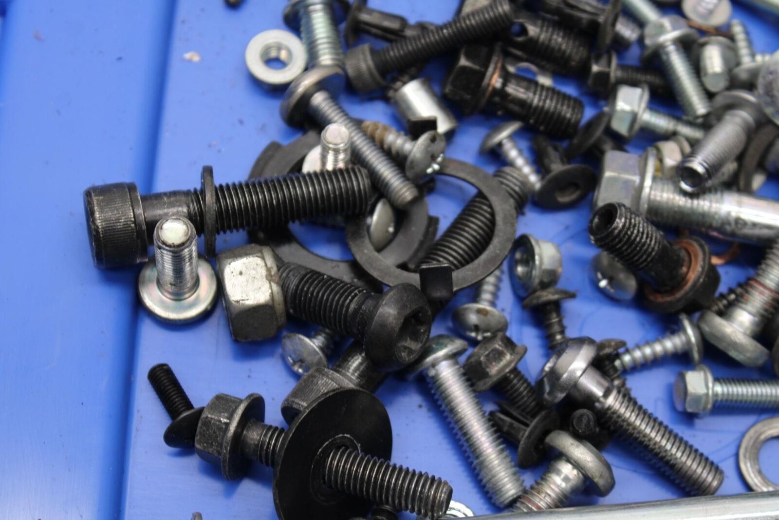 19-21 YAMAHA YZF R3 MISCELLANEOUS BOLTS SCREWS HARDWARE BB588