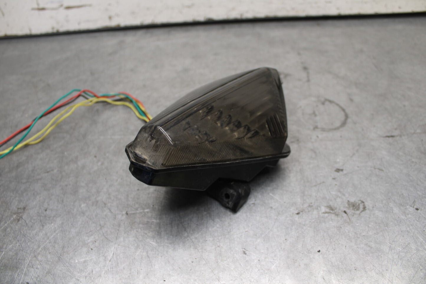 07-08 YAMAHA YZF R1 AFTERMARKET REAR TAIL TAILLIGHT BACK BRAKE LIGHT BB675