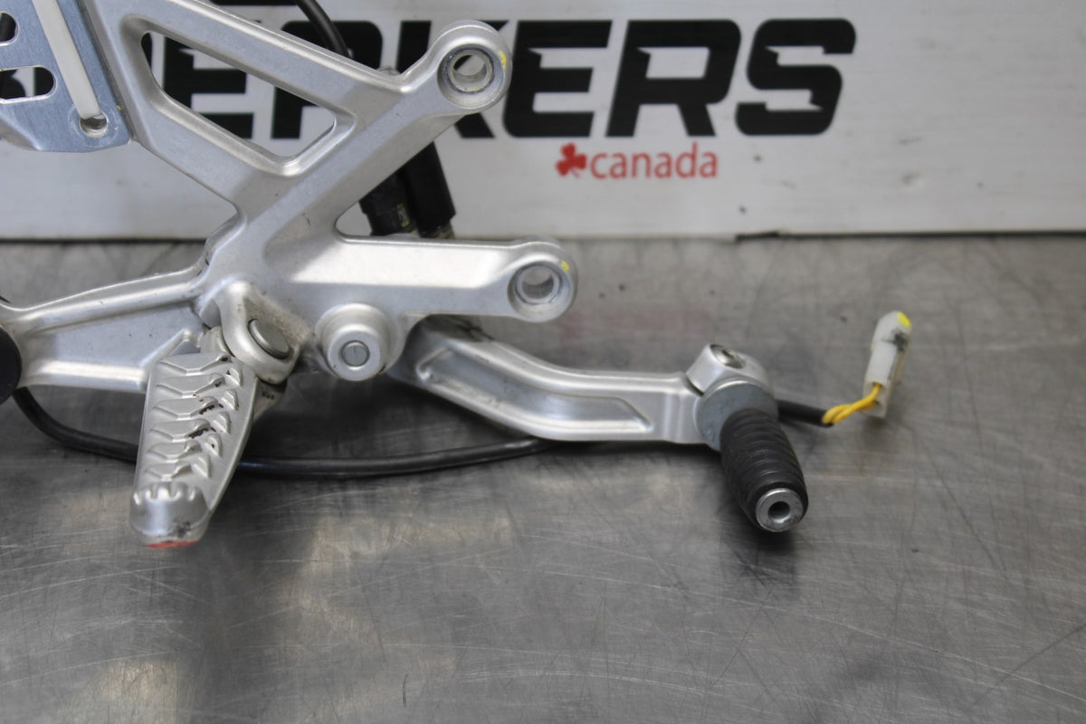15 APRILIA RSV4 FACTORY APRC ABS RIGHT REARSET REAR SET FOOT PEG REST BB901