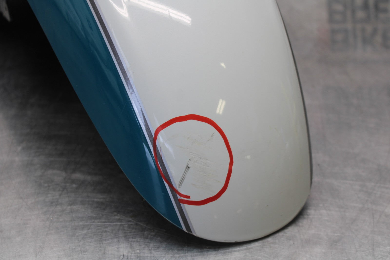 08 KAWASAKI VULCAN 900 FRONT WHEEL FENDER BB184