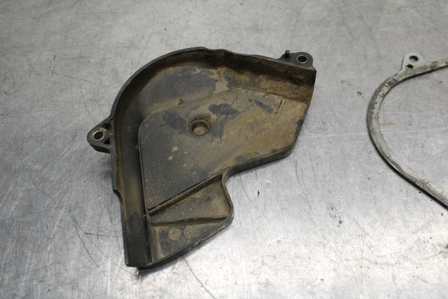 05-06 HONDA CBR600RR ENGINE SPROCKET COVER BB739