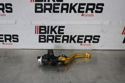 17 YAMAHA YZF R6 CLUTCH PERCH MOUNT WITH LEVER  BB922