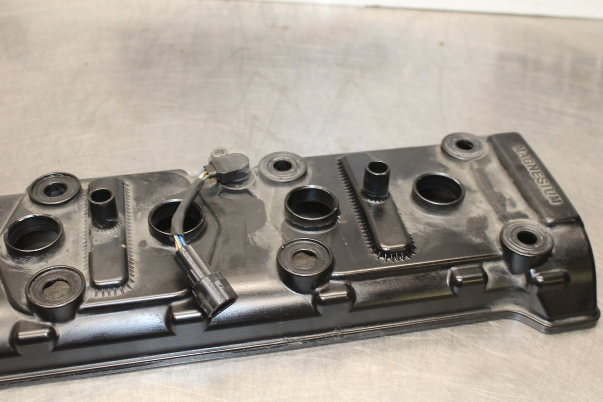 11-24 SUZUKI GSXR750 ENGINE TOP END CYLINDER HEAD COVER BB879