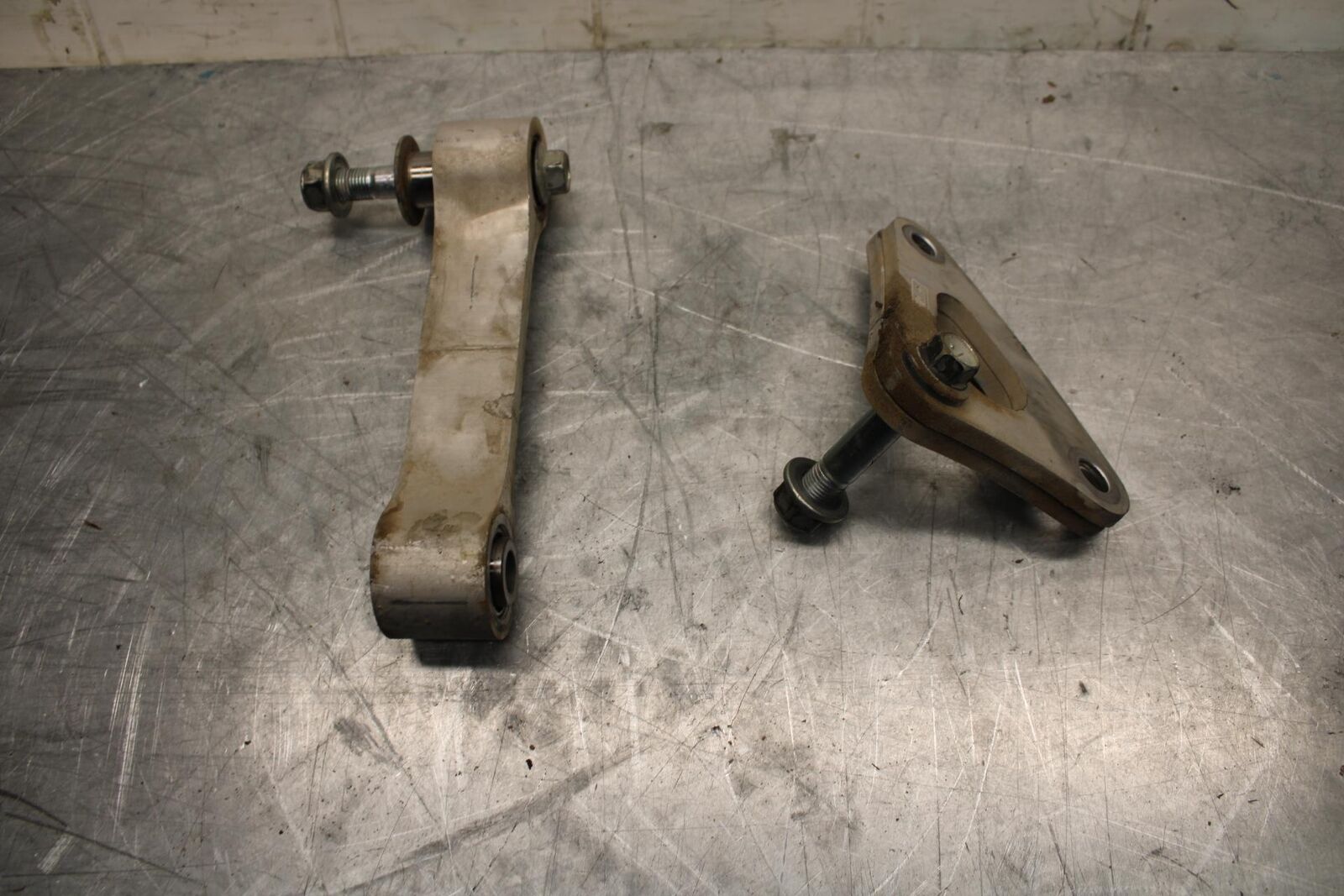 15-21 SUZUKI GSXR600 REAR DOGBONE SHOCK LINKAGE LINK BB463