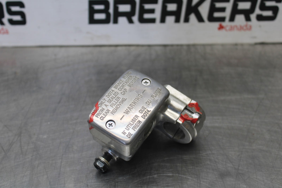 08 KAWASAKI VULCAN 1600 VN1600D NOMAD FRONT BRAKE MASTER CYLINDER BB904