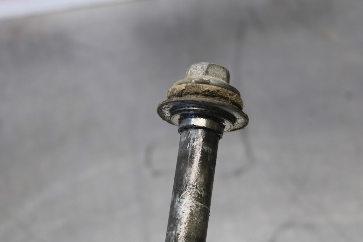 06 KAWASAKI KLR650 REAR AXLE BACK WHEEL RIM PIVOT BOLT AXEL BB919