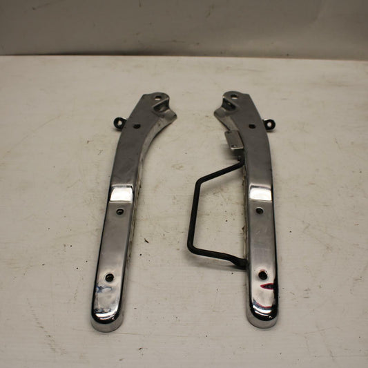 00-07 HONDA SHADOW SABRE 1100 REAR PASSENGER FENDER GRAB RAIL BB350