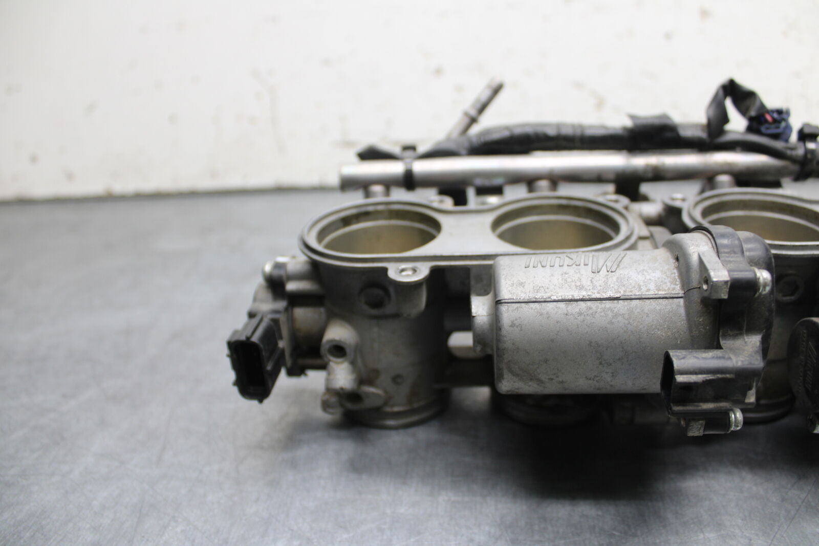 07-08 YAMAHA YZF R1 MAIN FUEL INJECTORS / THROTTLE BODIES BB724