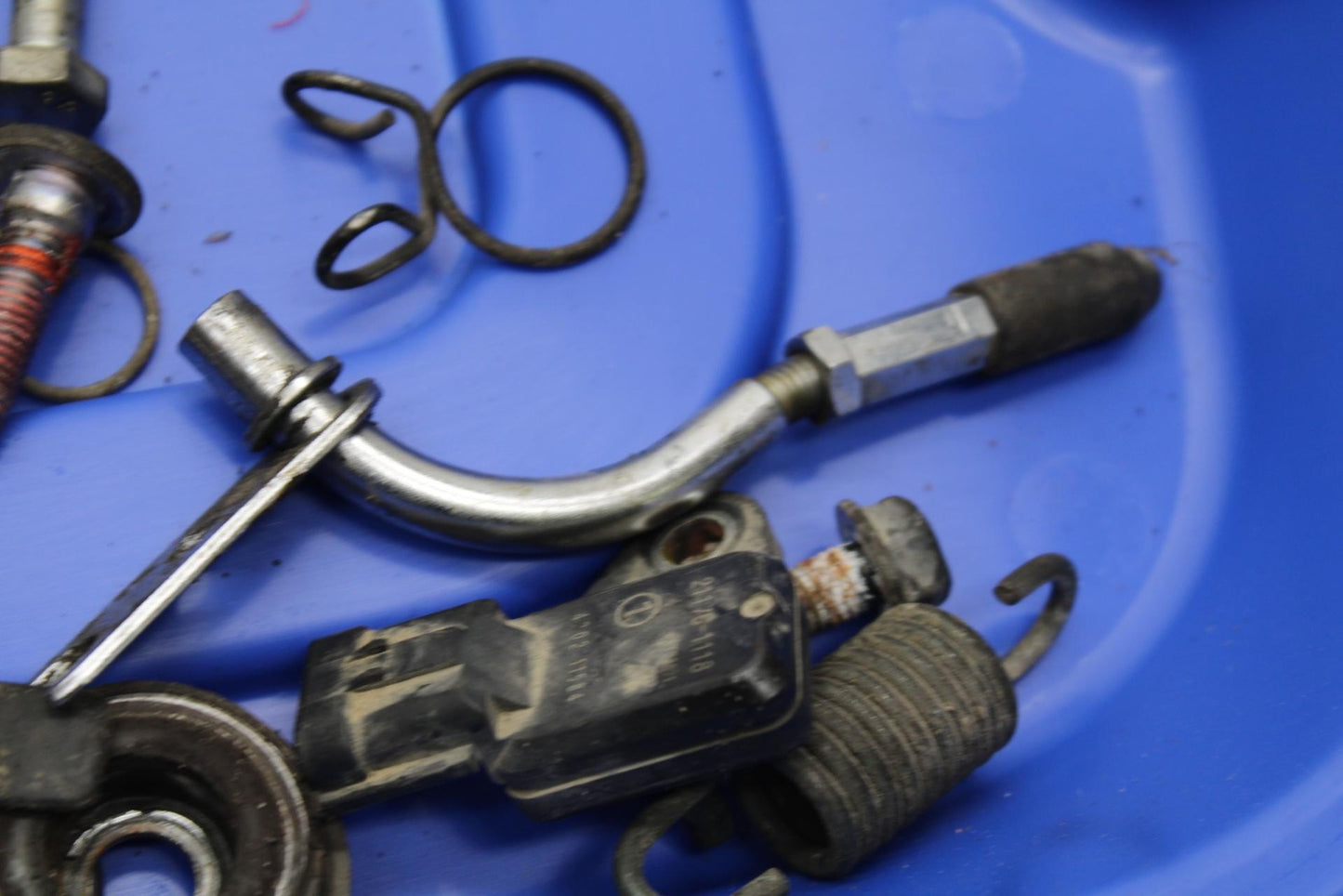 2005 Kawasaki Vulcan 1500 Classic MOUNTING BOLTS AND MISC. HARDWARE  BB576