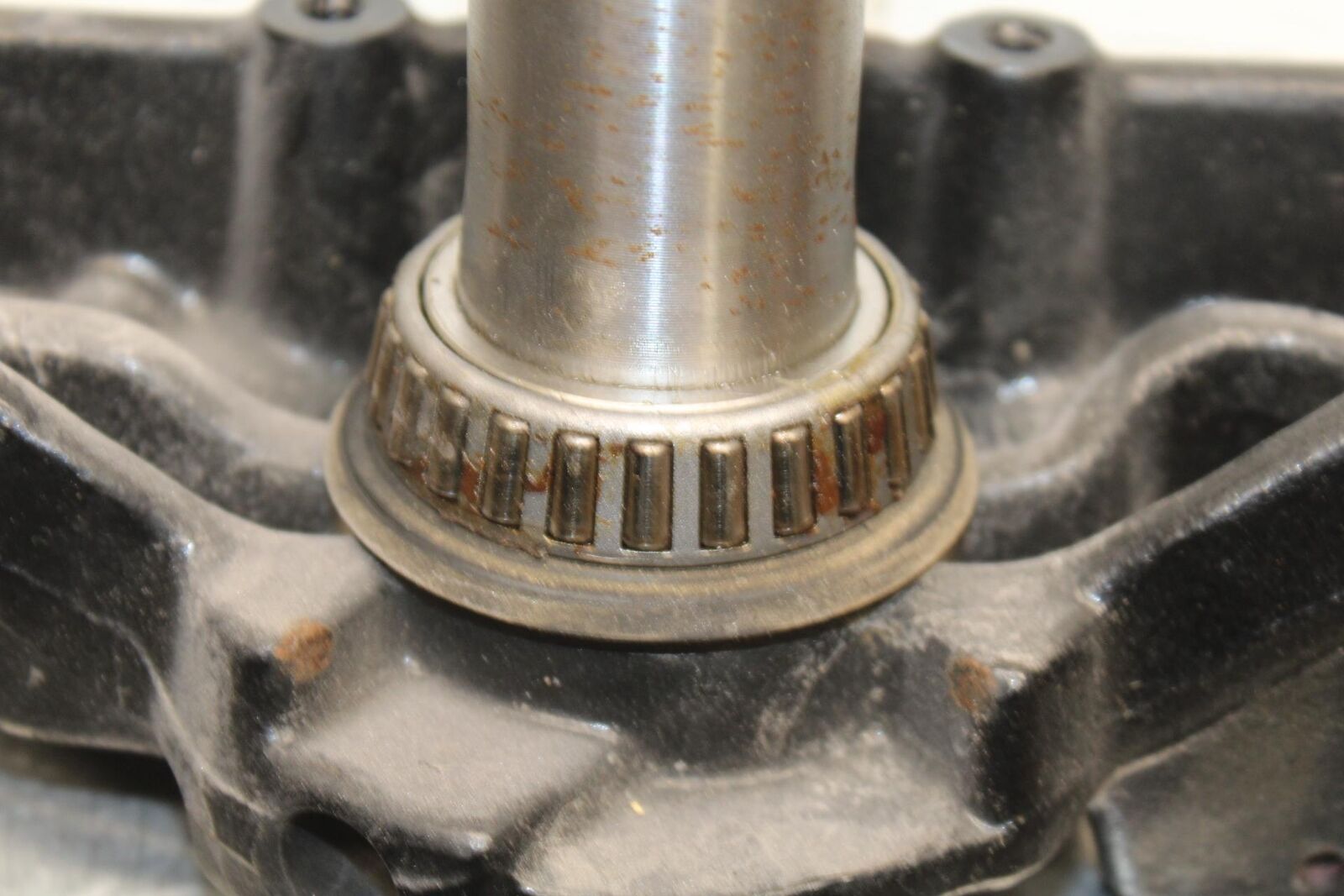 03-08 KAWASAKI VULCAN 1600 FRONT FORKS CLAMP LOWER TRIPLE TREE STEM BB616