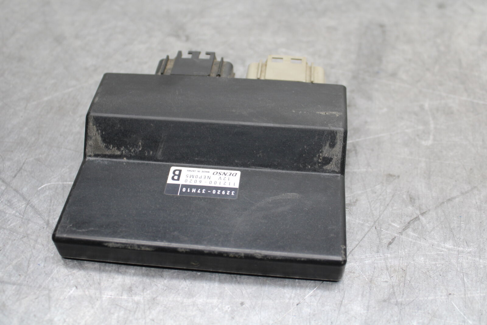 08-10 SUZUKI GSXR 600 ECU COMPUTER CONTROLLER UNIT BLACK BOX ECM CDI  BB721