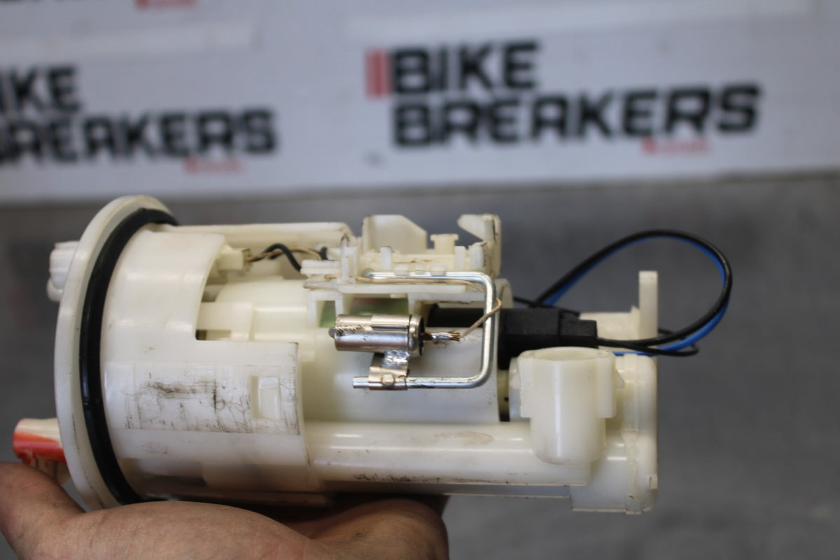 05 YAMAHA YZF R6 PARTS FUEL PUMP GAS PETROL SENDER UNIT BB894