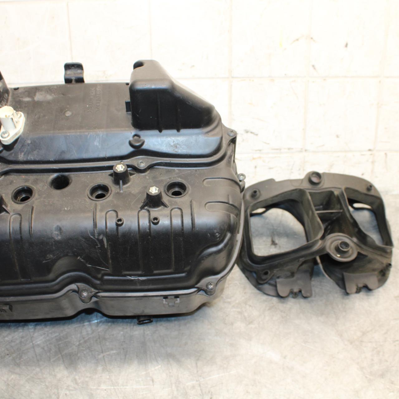 2007 Honda CBR600RR AIRBOX AIR INTAKE FILTER BOX 17220-MFJ-D00  BB542