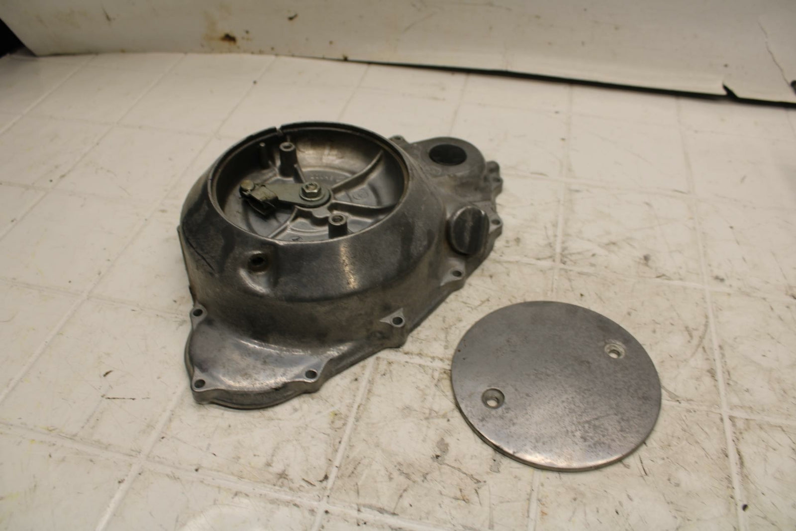79-81 YAMAHA XS1100S CLUTCH SIDE ENGINE MOTOR COVER BB401