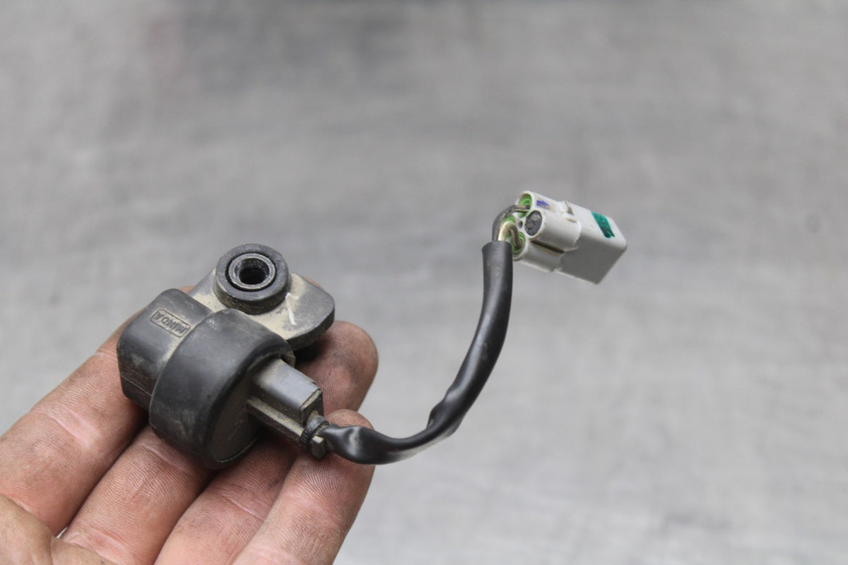19 MOTO GUZZI V7 III TIP OVER BANK ANGLE CRASH SENSOR SWITCH  BB831