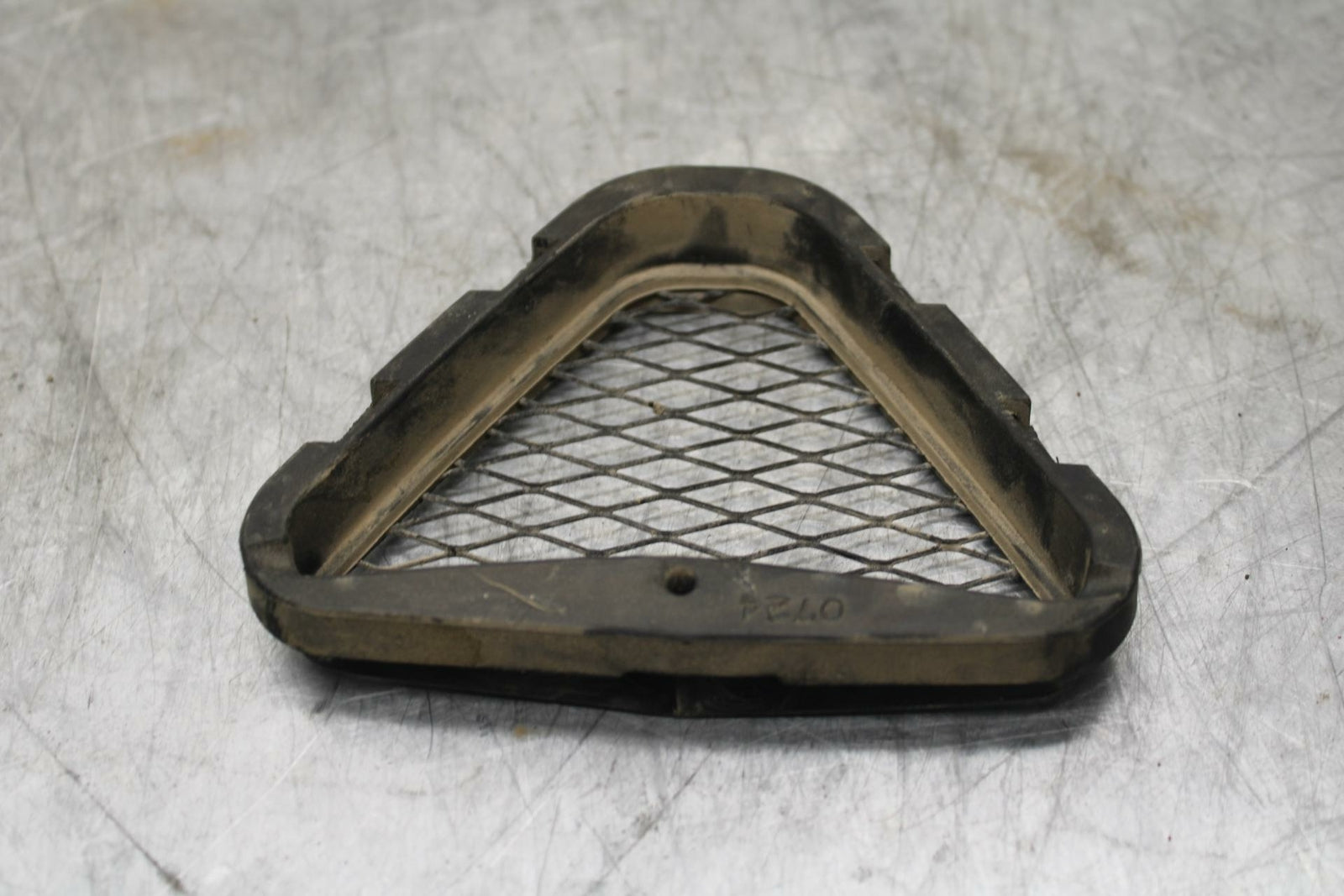 19-20 KAWASAKI NINJA ZX6R AIR INTAKE GRILL BB419