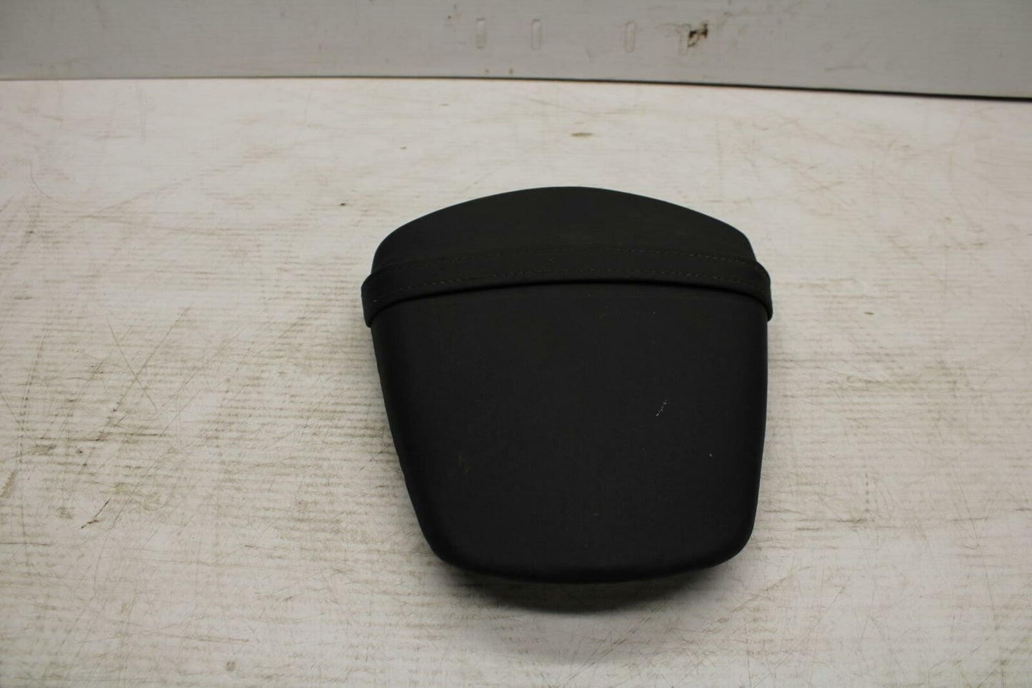 11-17 SUZUKI GSXR750 REAR BACK PASSENGER TANDEM SEAT PAD SADDLE PILLION BB306