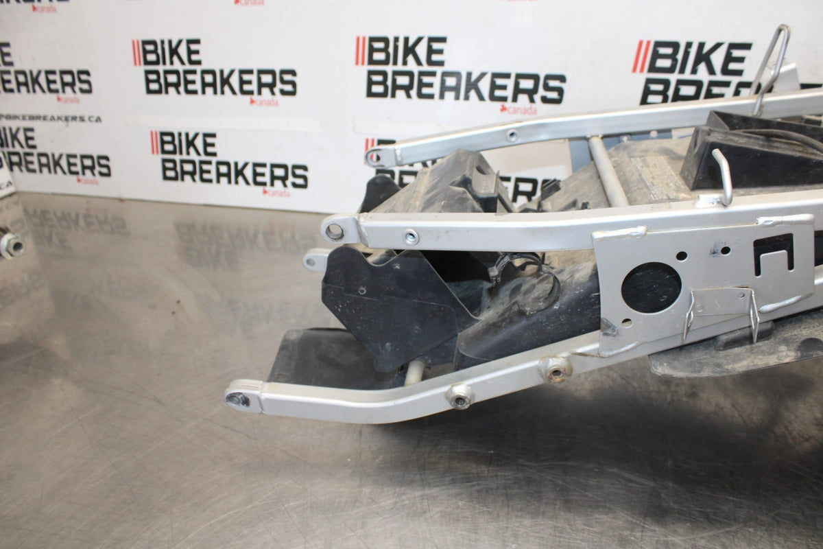 98-05 HONDA SUPER HAWK 1000 VTR1000F REAR SUBFRAME BACK SUB FRAME BB924