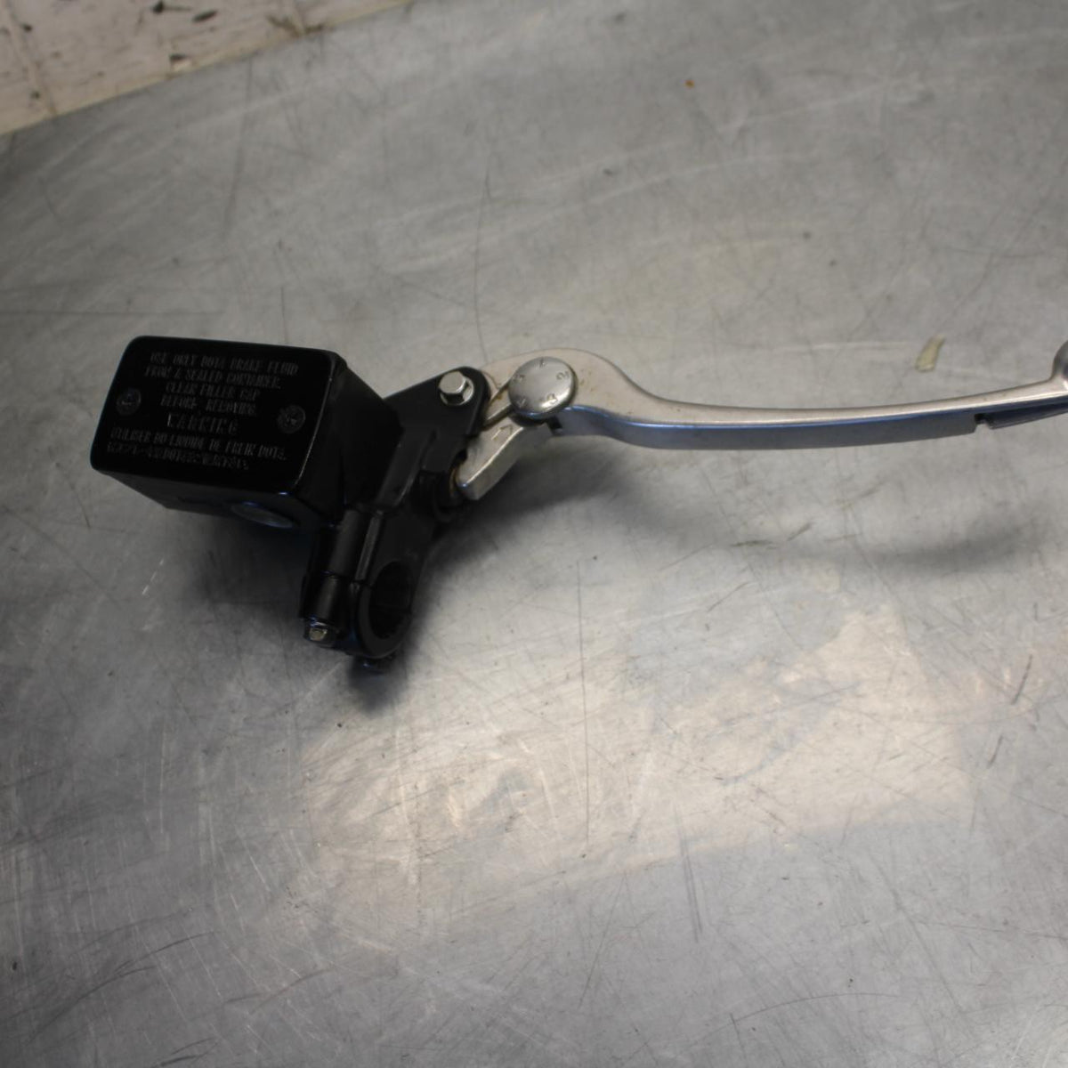 2016 Suzuki Bandit GSF1250SA ABS FRONT BRAKE MASTER CYLINDER w/ LEVER BB509