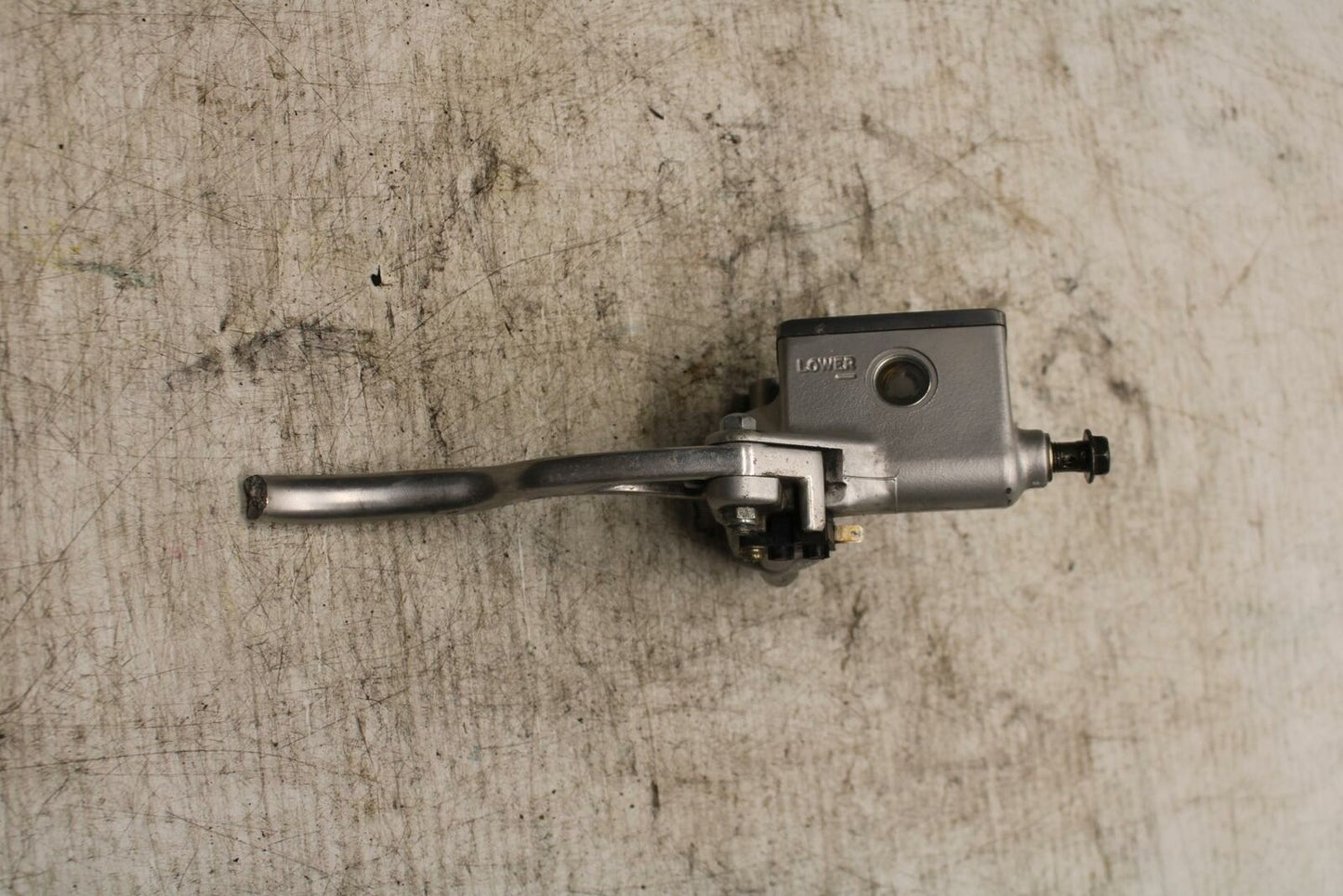 06-07 SUZUKI BOULEVARD S40 FRONT BRAKE MASTER CYLINDER BB375